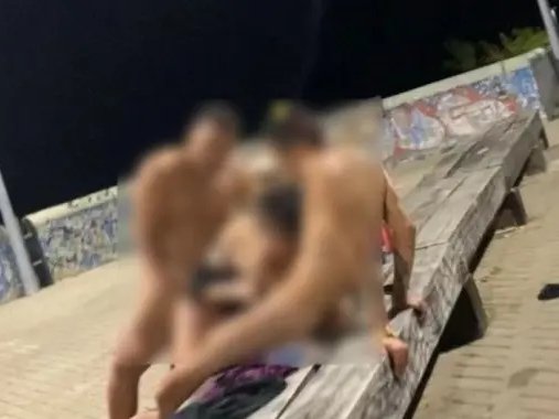 Mulher Flagrada Fazendo Sexo Em Praia Culpa Rem Dio Desnorteada Os