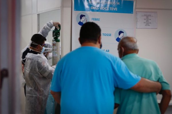 Atendimento a casos suspeitos de Covid-19 no HRC