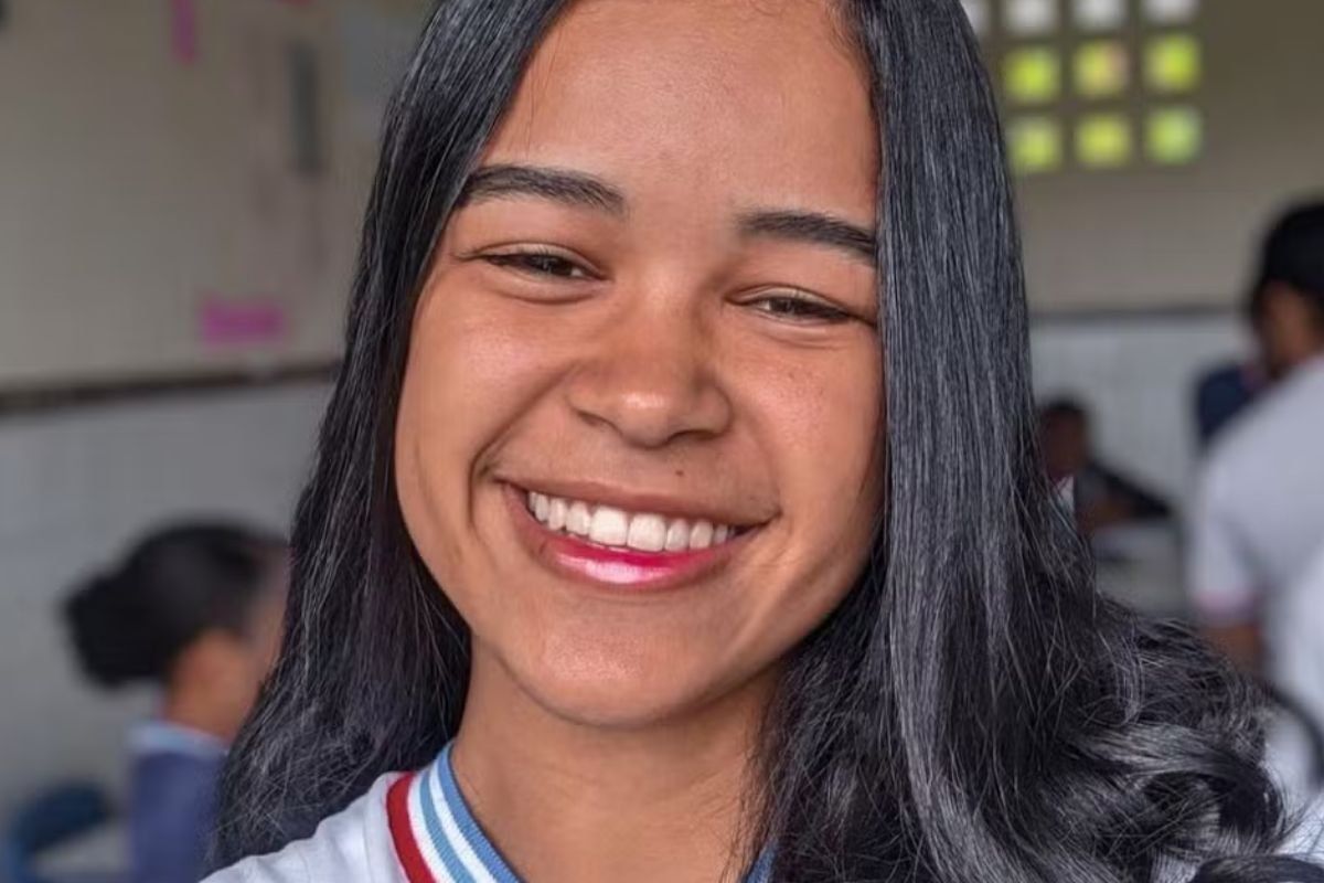 Quem Era Aclécia Silva, Cantora Gospel Que Morreu Aos 18 Anos – Os ...