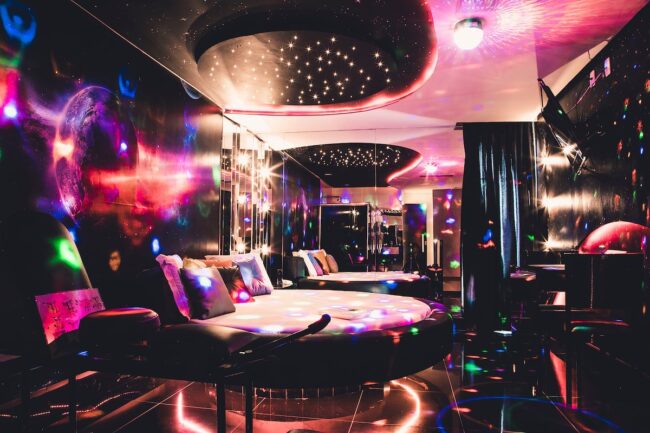 oscabecasdanoticia-10061 Guia das súites de luxo de motel – O Motel