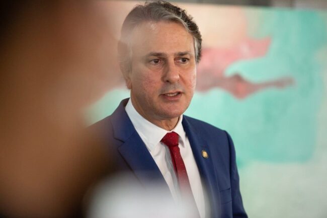 oscabecasdanoticia-camil Abin PAD Imagem colorida do ministro Camilo Santana no Palácio do Planalto - Metrópoles