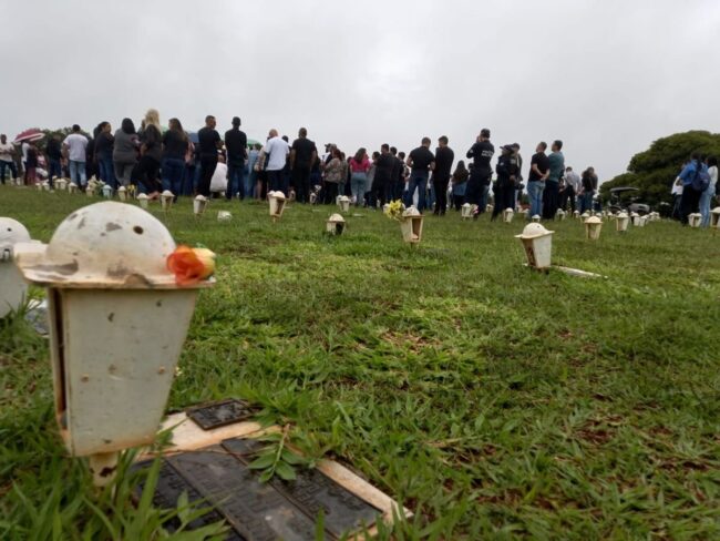 Gabriela enterrada nesta quarta-feira (31/8) no cemitério do Gama, região administrativa em que morava. O velório teve início às 15 horas e o sepultamento às 16h30.