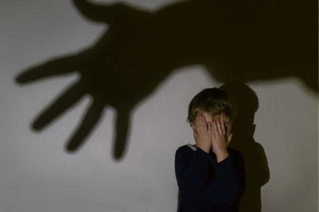 oscabecasdanoticia-fotos Abuso infantil