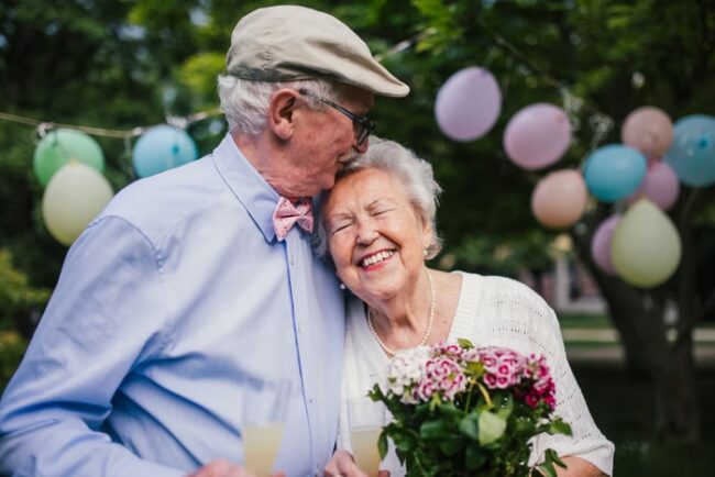 oscabecasdanoticia-1-202-1 casal/idosos