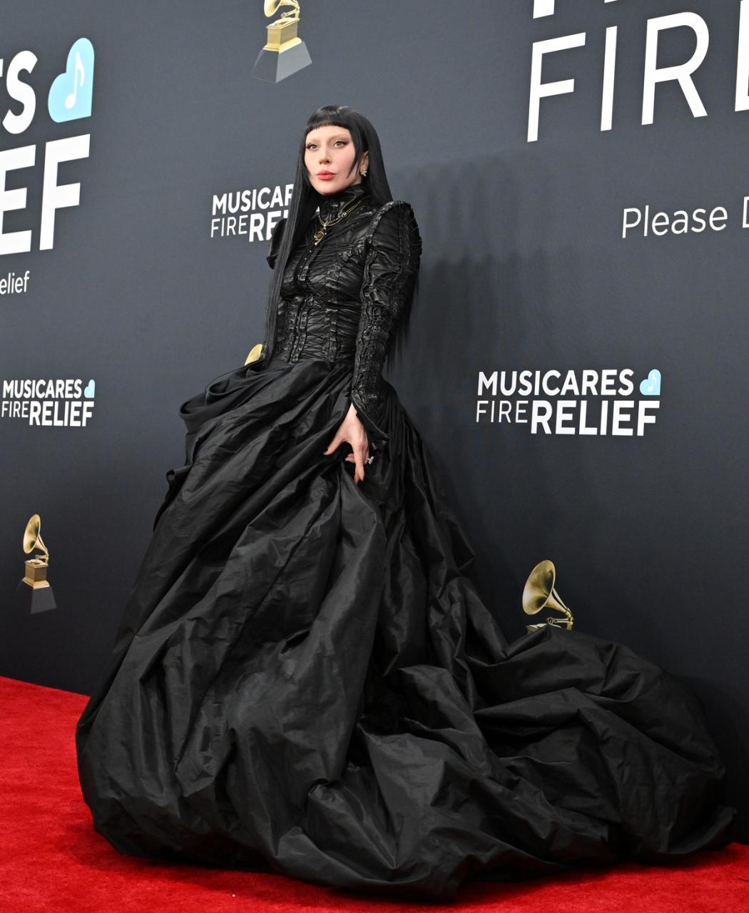 grammy tapete vermelho 2025 tendencias lady gaga - metrópoles