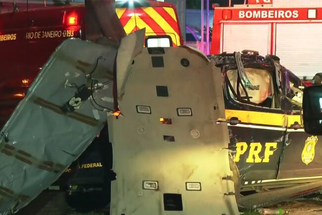 Três agentes da Polícia Rodoviária Federal (PRF) morreram após uma viatura da corporação colidir com um carro de passeio