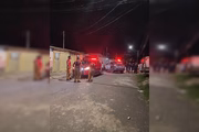 Viaturas dos bombeiros e da polícia militar no local