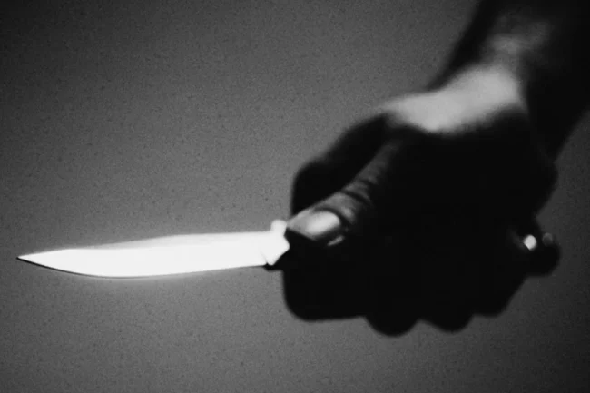 chefe-de-cozinha-facada