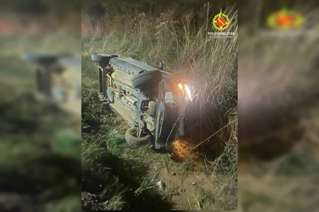 Homem-de-tornezeleira-rouba-carro-no-DF