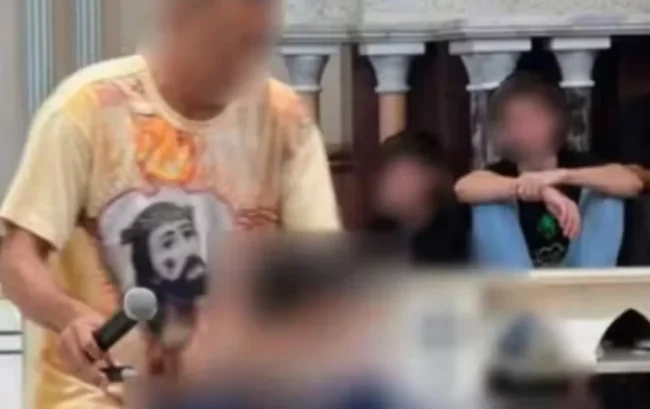 pai-finge-tumor-em-filho