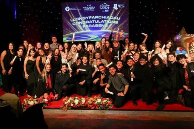 estudantes-pontesparaomundo-reinounido