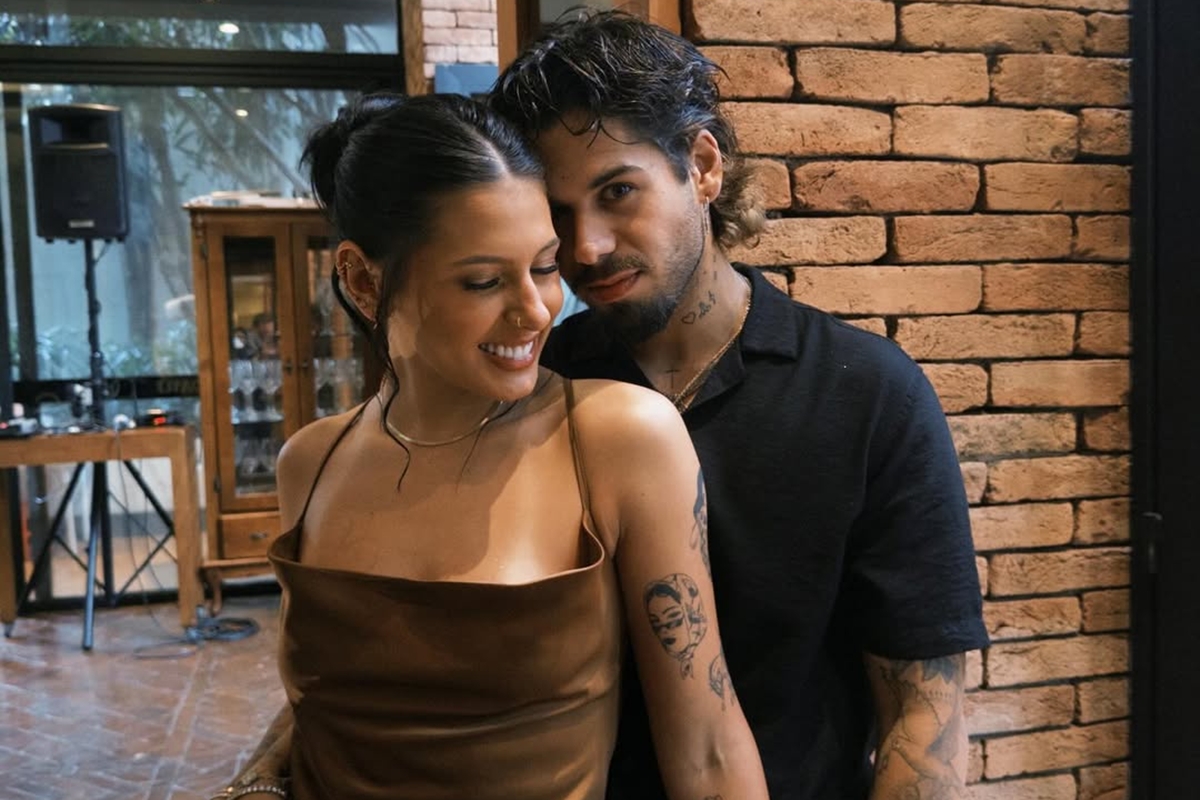 Casal estava junto oficialmente desde outubro