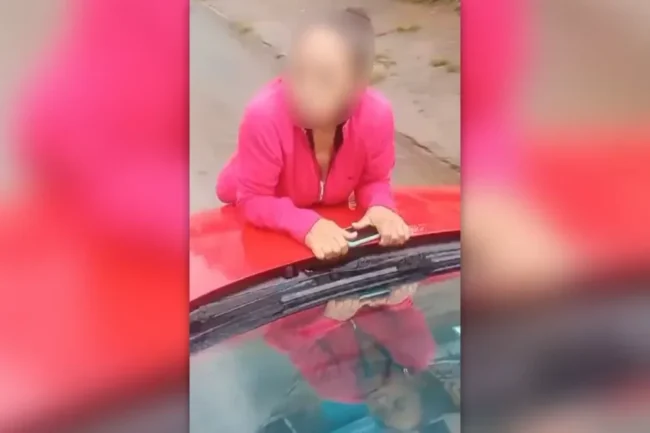 anonimizada-studio-3-2-1200×800-1