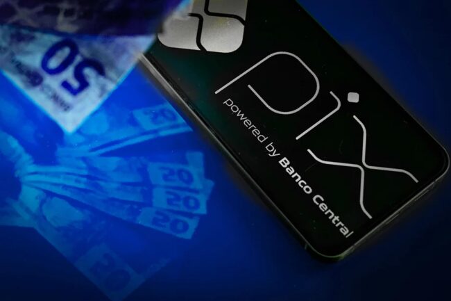 dinheiro e pix parcelado