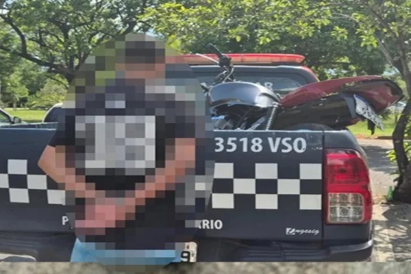 Policiais militares são atacados e apedrejados em abordagem no DF - destaque galeria