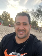 O indígena foi contratado para trabalhar como segurança O indígena foi contratado para trabalhar como segurança