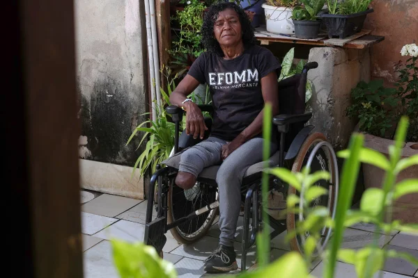 Mulher que teve perna amputada ao ser atropelada luta para rever filhos - destaque galeria Mulher que teve perna amputada ao ser atropelada luta para rever filhos - destaque galeria