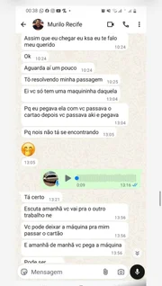 Conversa do indígena com dono da máquina Conversa do indígena com dono da máquina