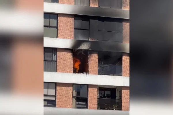 Incêndio atinge apartamento em prédio de Águas Claras - destaque galeria