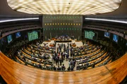Fim da escala 6×1: veja como votaram os deputados federais do DF - imagem 6