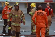 As chamas foram contidas pelos militares por volta das 6h