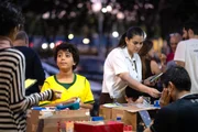 Ponto de encontro tradicional, na 106 Norte, para troca de figurinhas de álbuns da Copa do Mundo Ponto de encontro tradicional, na 106 Norte, para troca de figurinhas de álbuns da Copa do Mundo