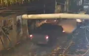 Motorista atropela moradores durante pintura de rua para Copa