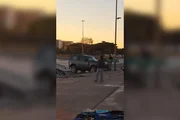 Mulher que urinou na rua e xingou delegado é presa ao bater carro bêbada - imagem 2