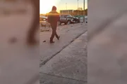 Mulher que urinou na rua e xingou delegado é presa ao bater carro bêbada - imagem 4